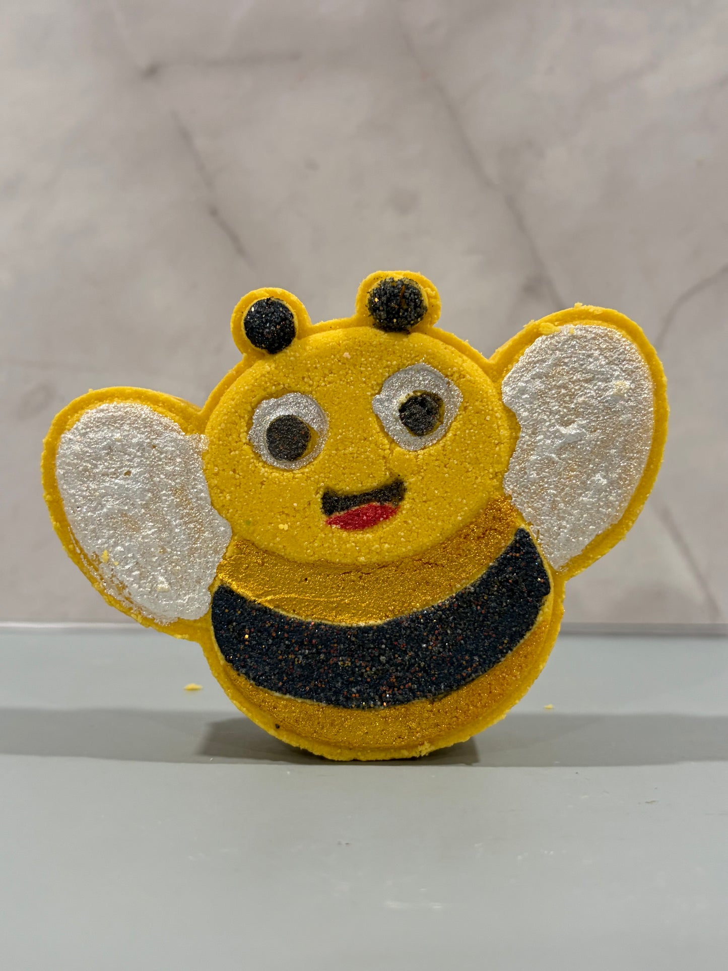 Bath Bomb: Honey Bee