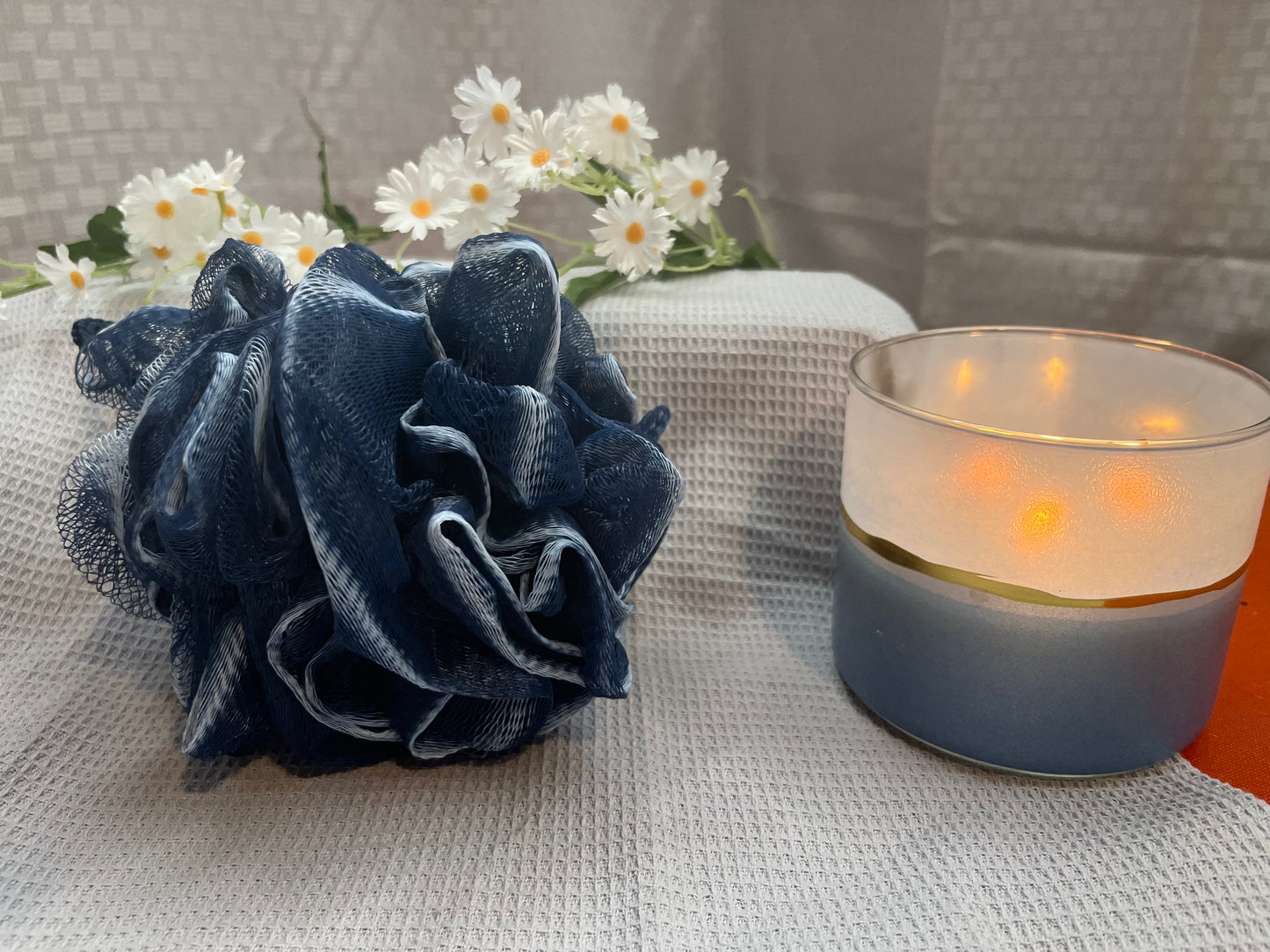 Shower pouf (navy blue/white)