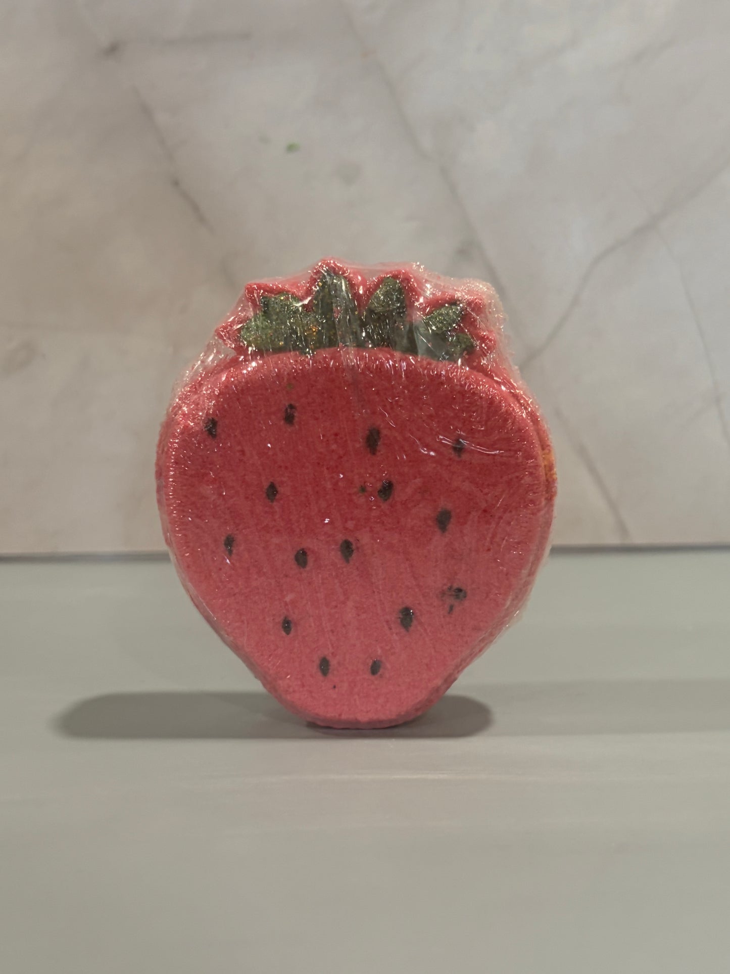 Bath Bomb: Strawberry